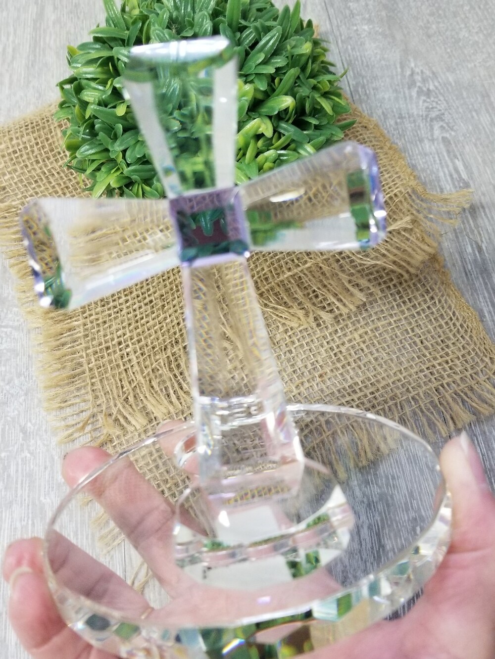 Crystal Cross Tealight Holder - Picture 3 of 11